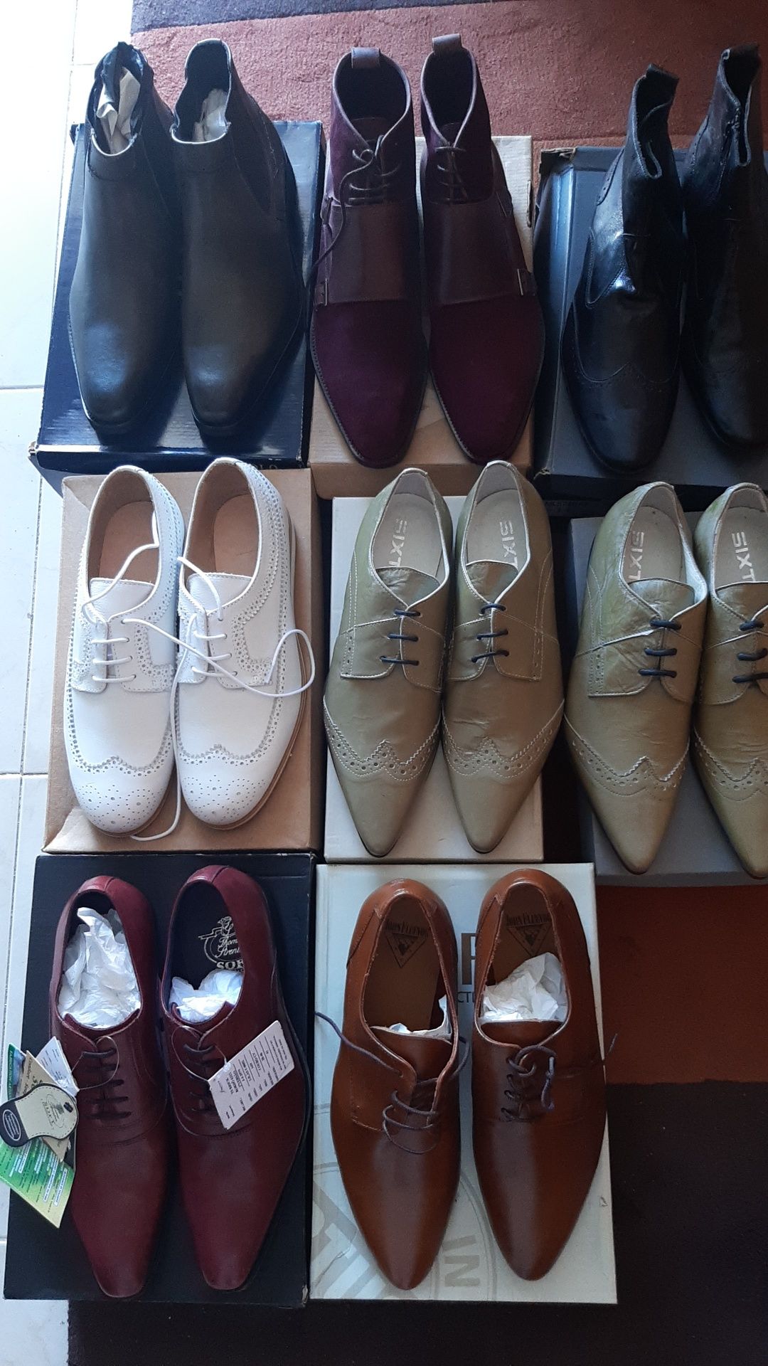 Sapatos em pele couro  homem 41 / 42 /senhora 37 novos em caixa