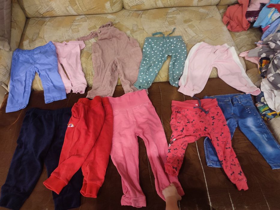 Отдам бесплатно детские вещи на девочку