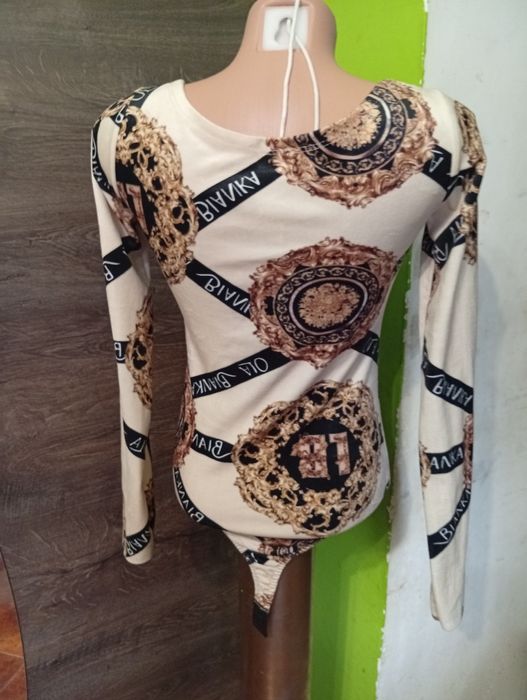 Body delikatne aksamitne