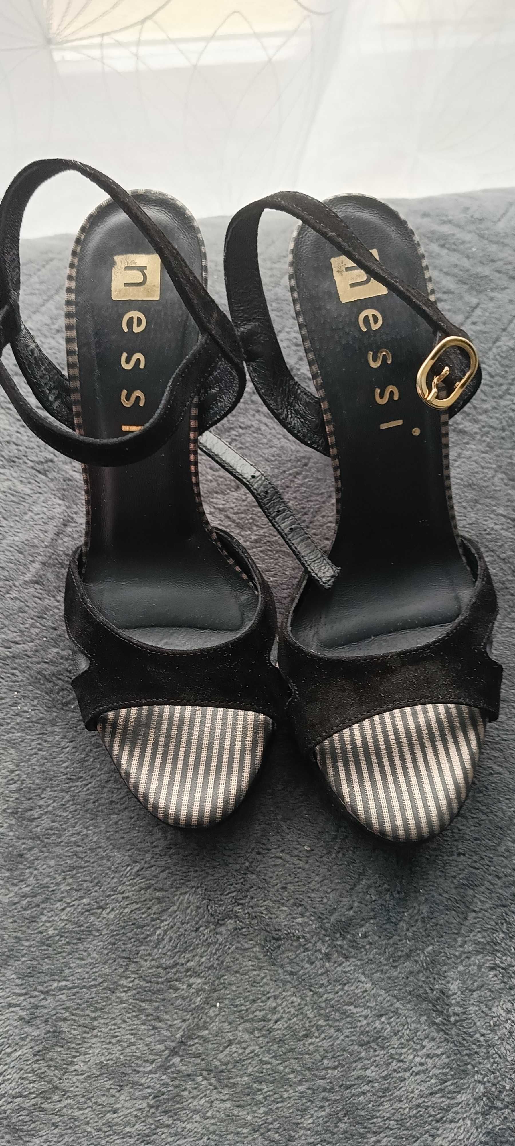 Buty szpilki czarne 37