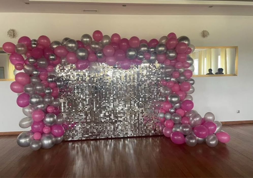 Wynajem stelaża i paneli cekinowych na ścianke