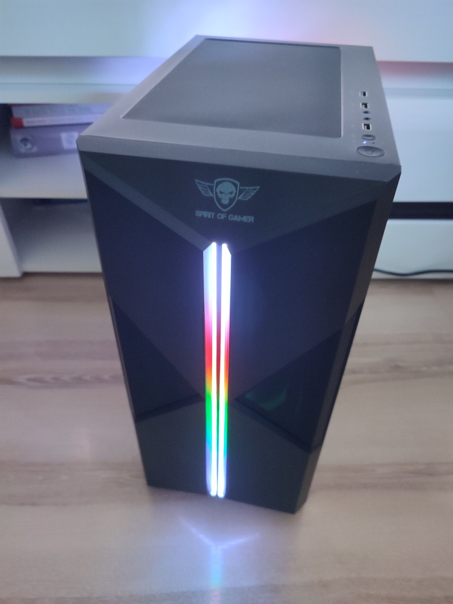 Komputer gamingowy Ryzen 5 5600, 32GB DDR4, AMD Radeon RX7600