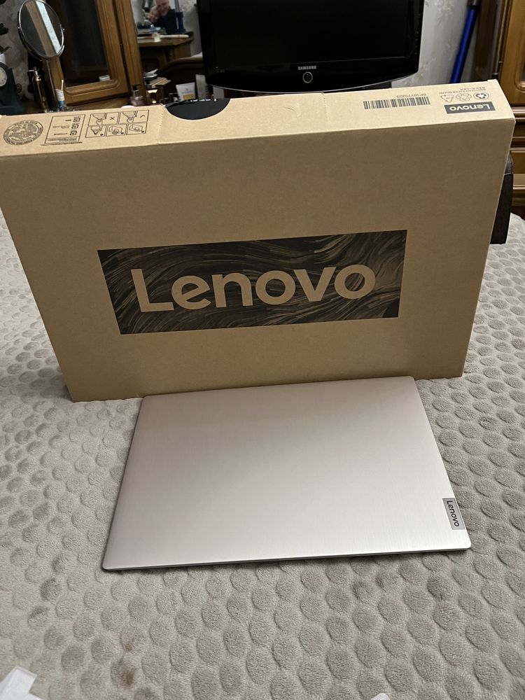 Ноутбук Lenovo IdeaPad 3 15IIL05 [15IIL05 81WE001RUS]