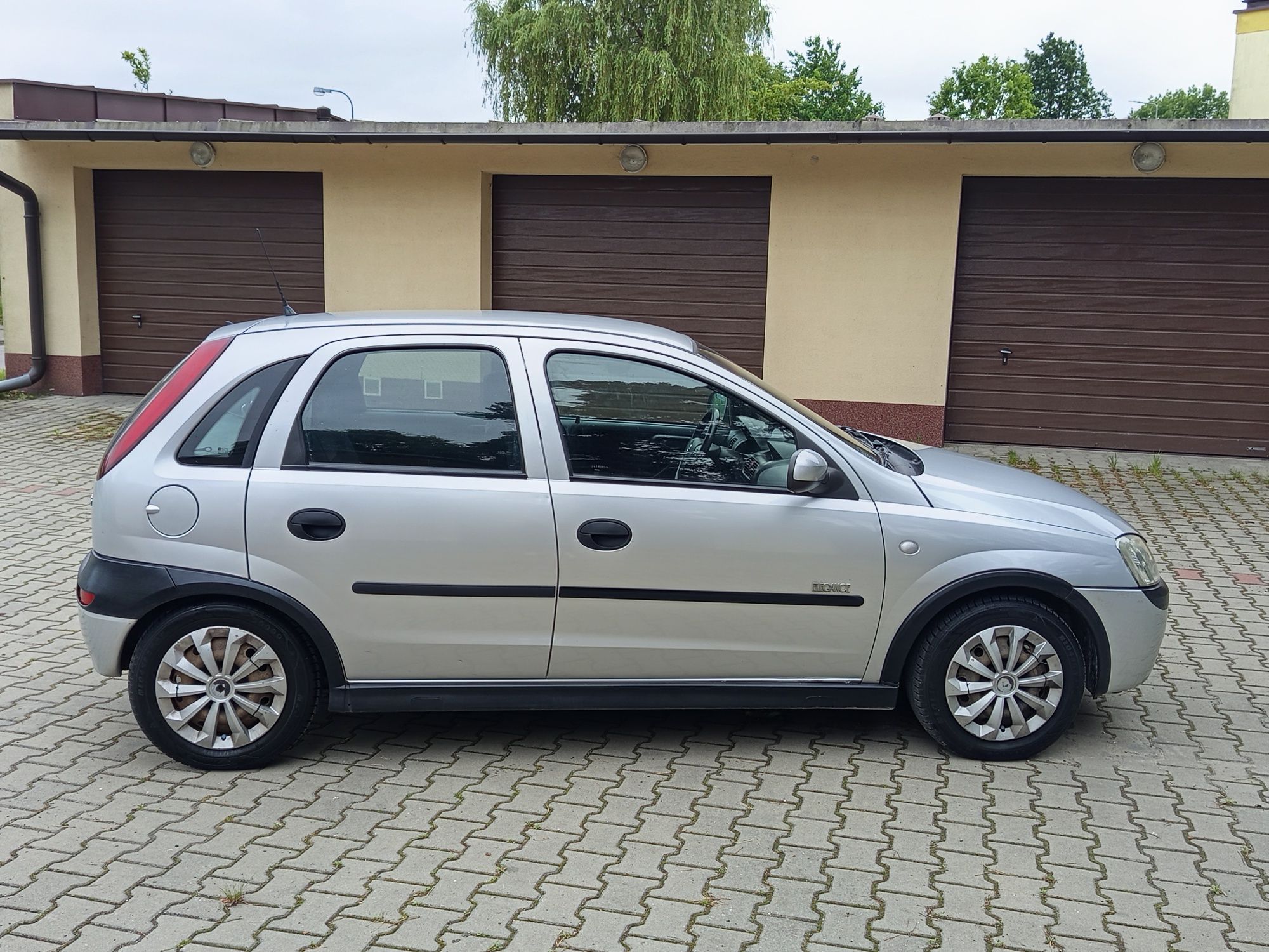 Opel Corsa C 1.2 / climatronic / bez rdzy / bogata wersja / stan dobry