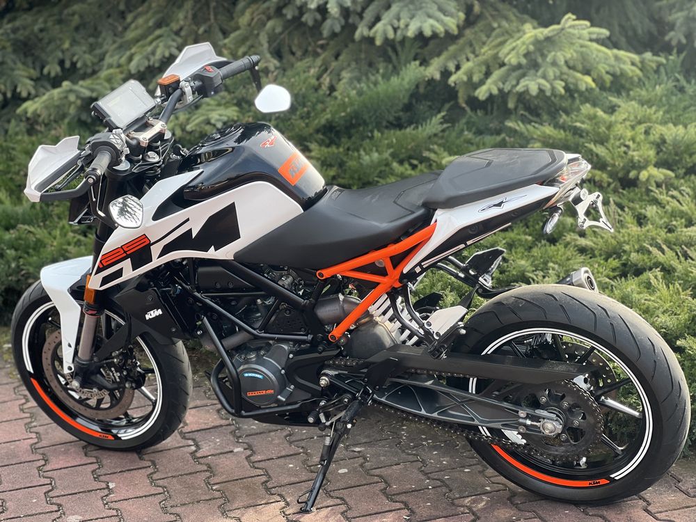 Ktm Duke 125 bezwypadkowy 2021r, idealny stan