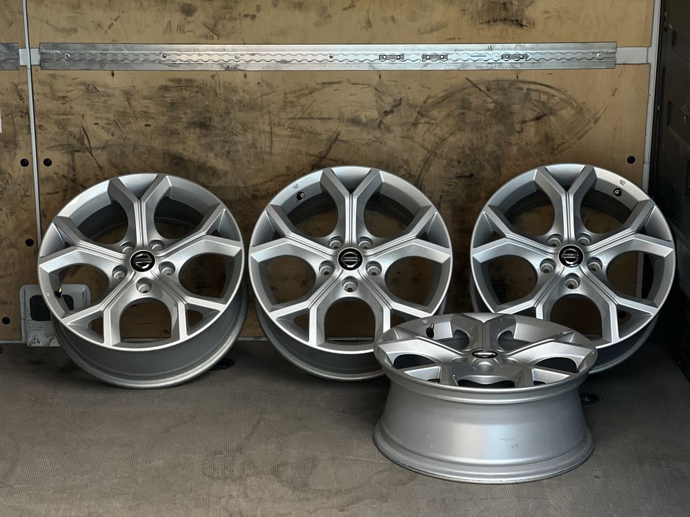 Оригінальні диски Nissan 5 114.3 R17 qashqai Rogue leaf Juke x trail