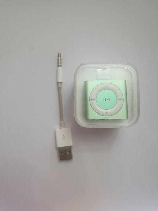 Продам iPod shuffle 4