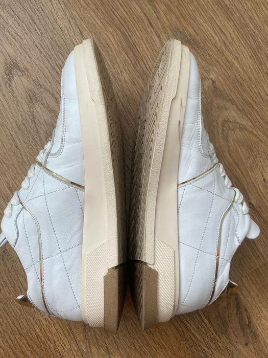 Шкіряні кросівки 40-41 розмір