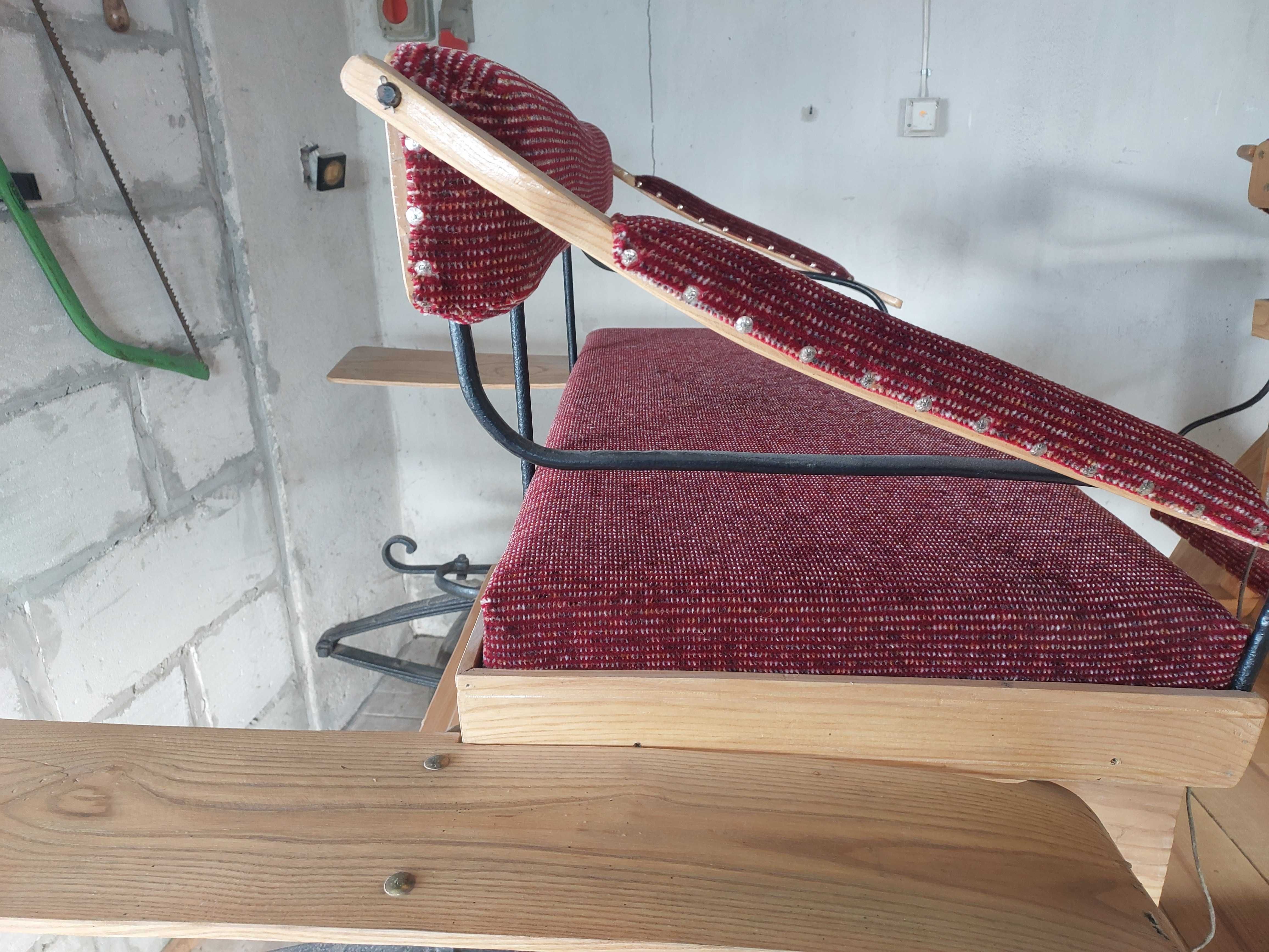 Bryczka konna odrestaurowana na gumowych kolach