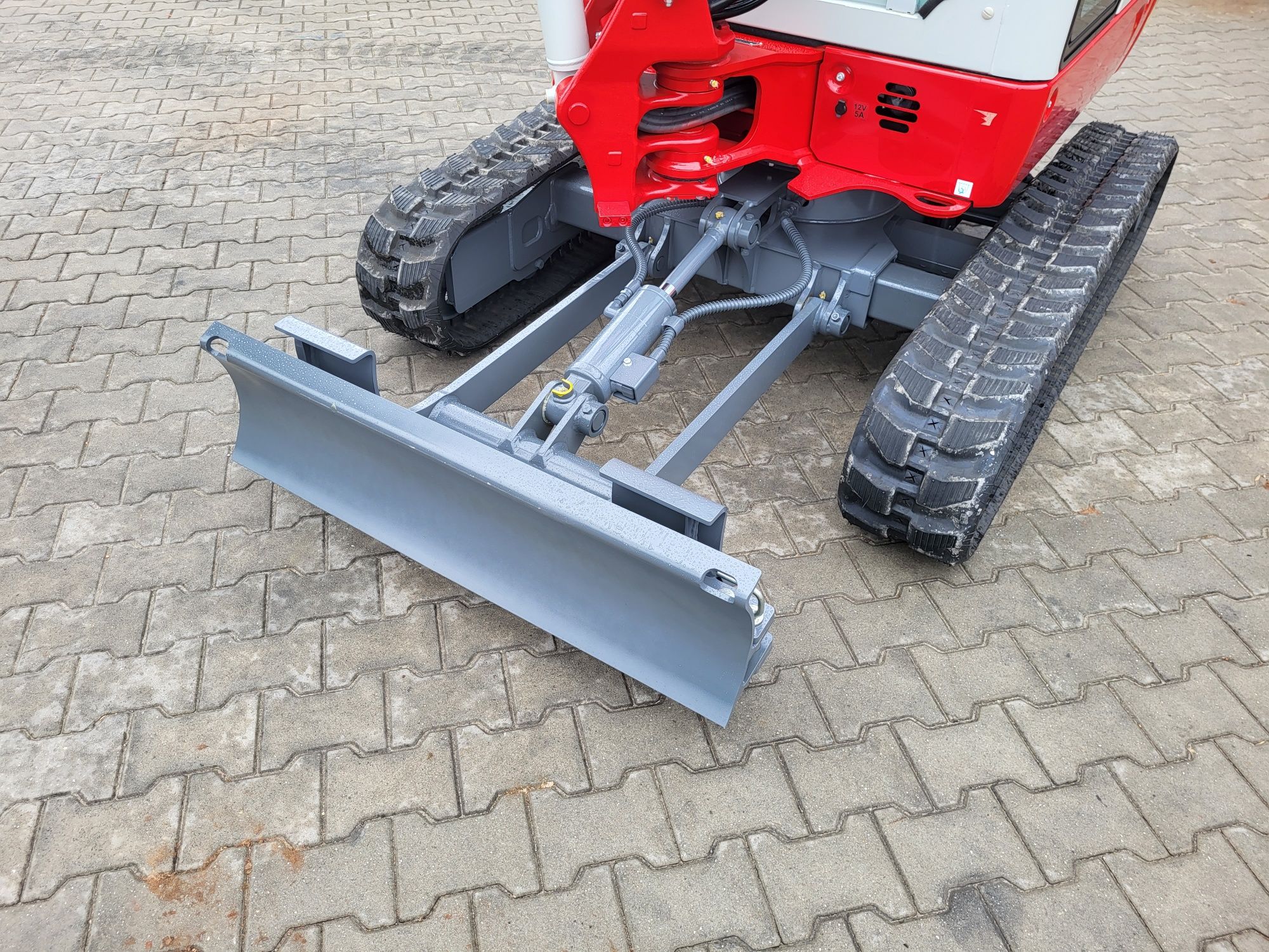 Koparka minikoparka Takeuchi TB225 V0 2023rok 2400kg