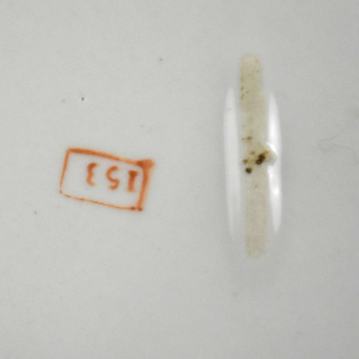 Caixa porcelana da China com brasão da Monarquia