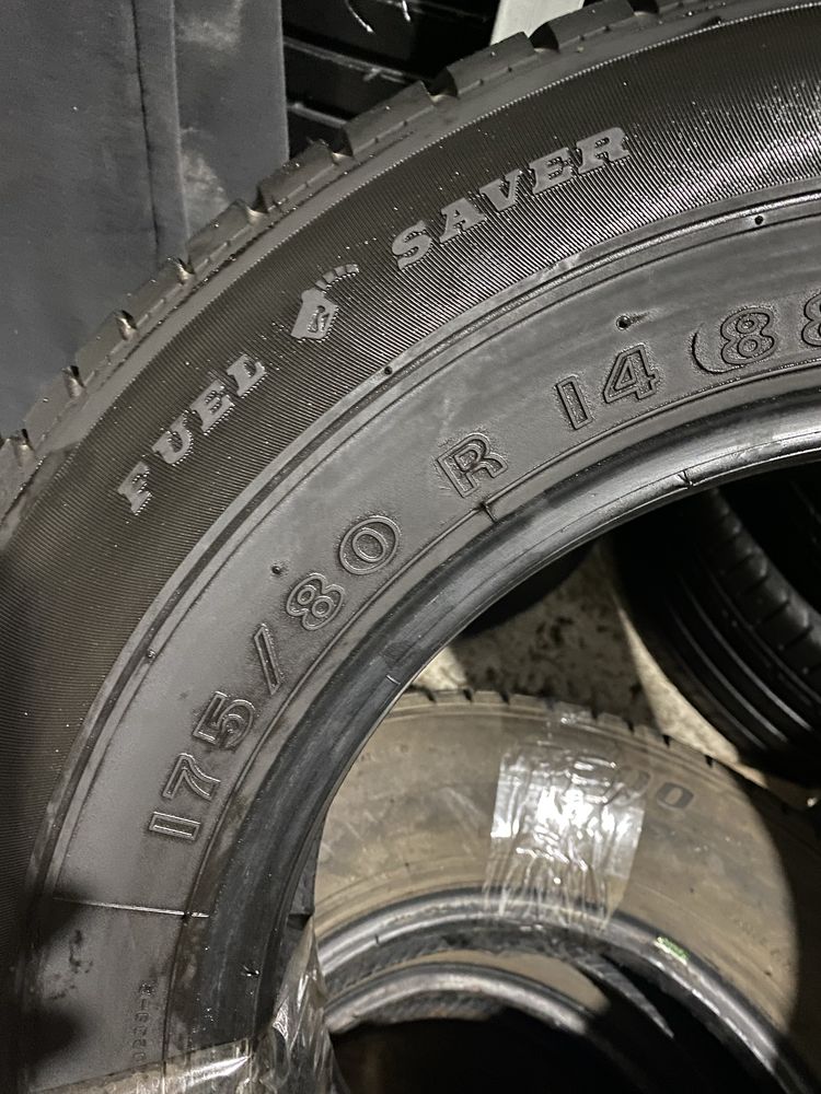 r14 175/80 пара шин зима Firestone.