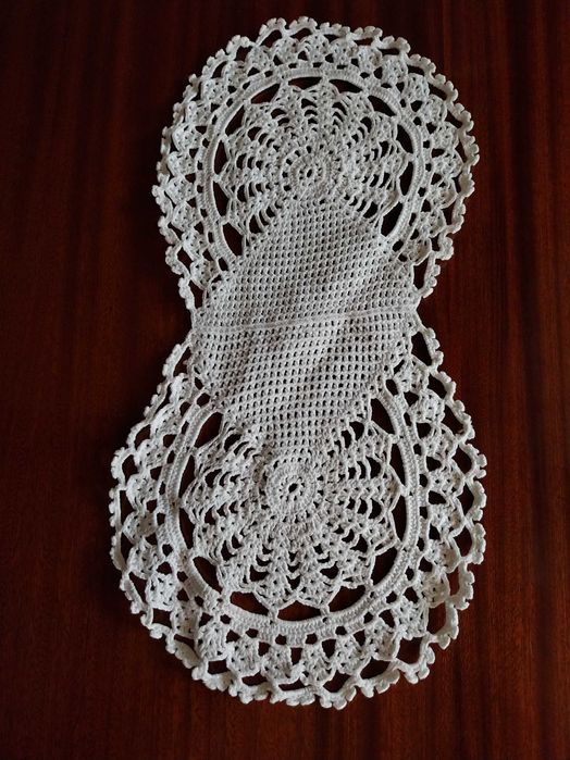 Naperon de renda vintage, em forma de infinito