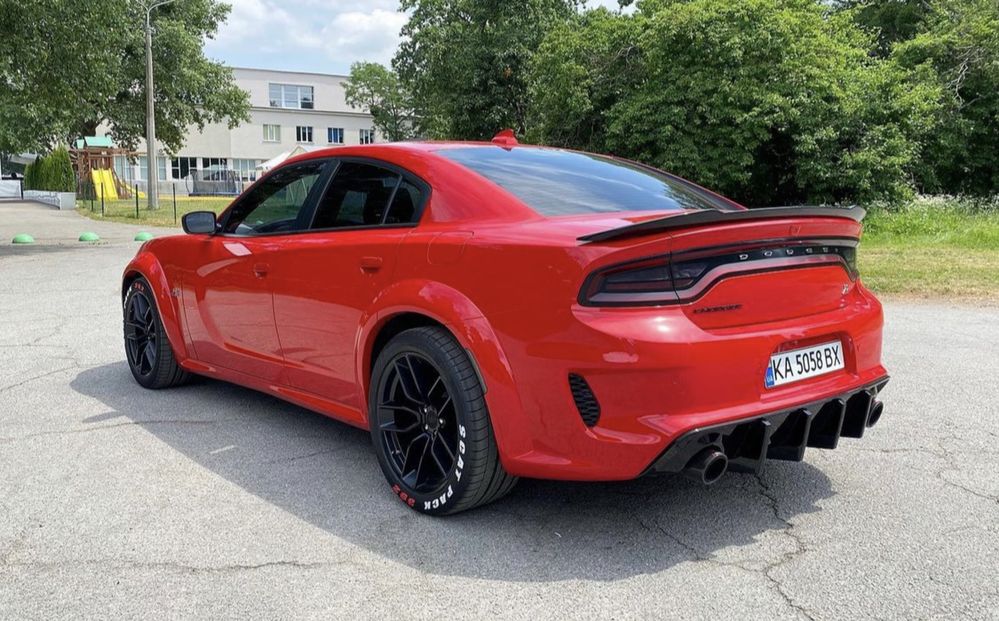 Обвес  Dodge Charger SRT Hellcat 2020 look Wide Body расширения бампер