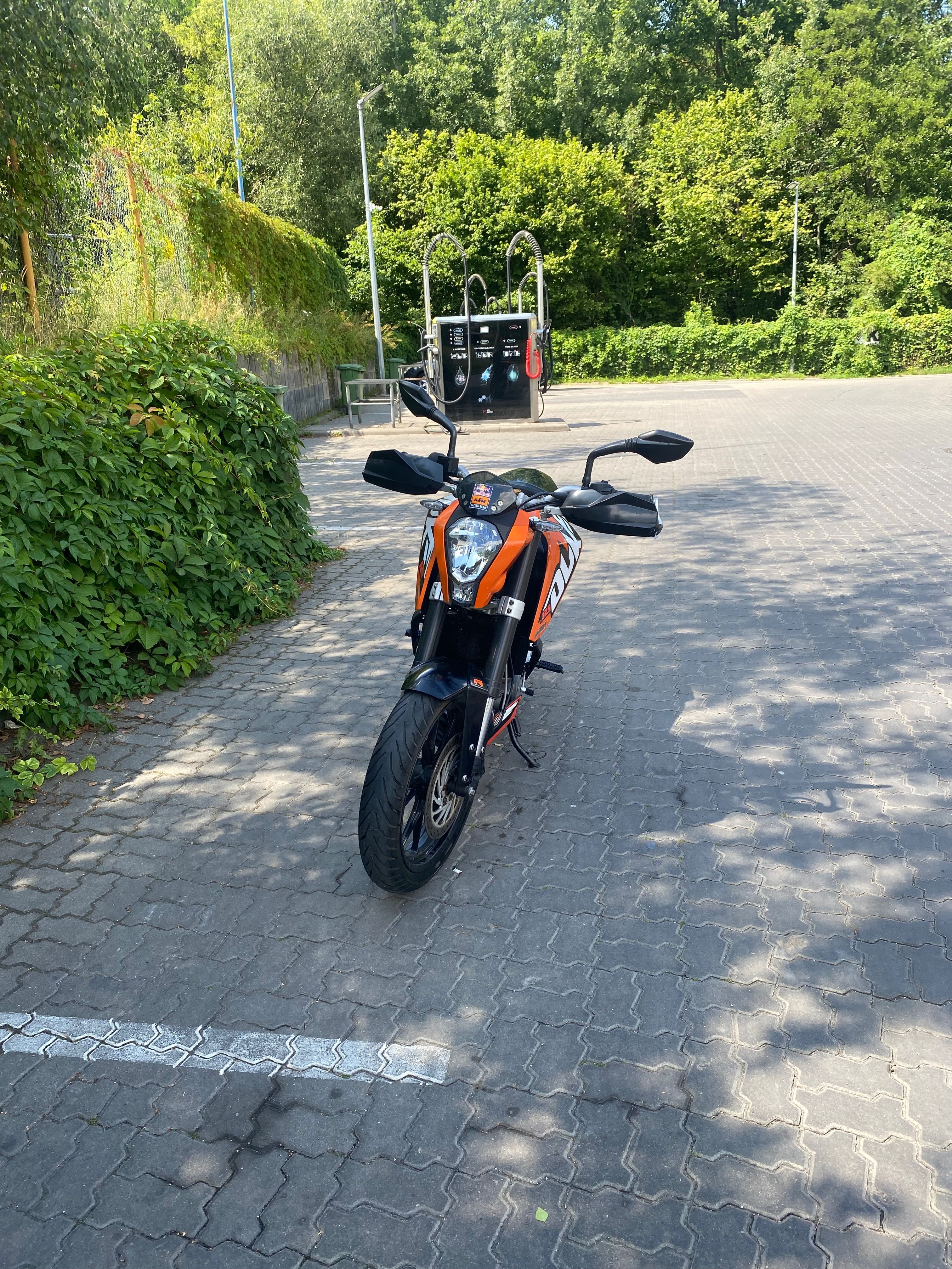 KTM DUKE 125 2k11