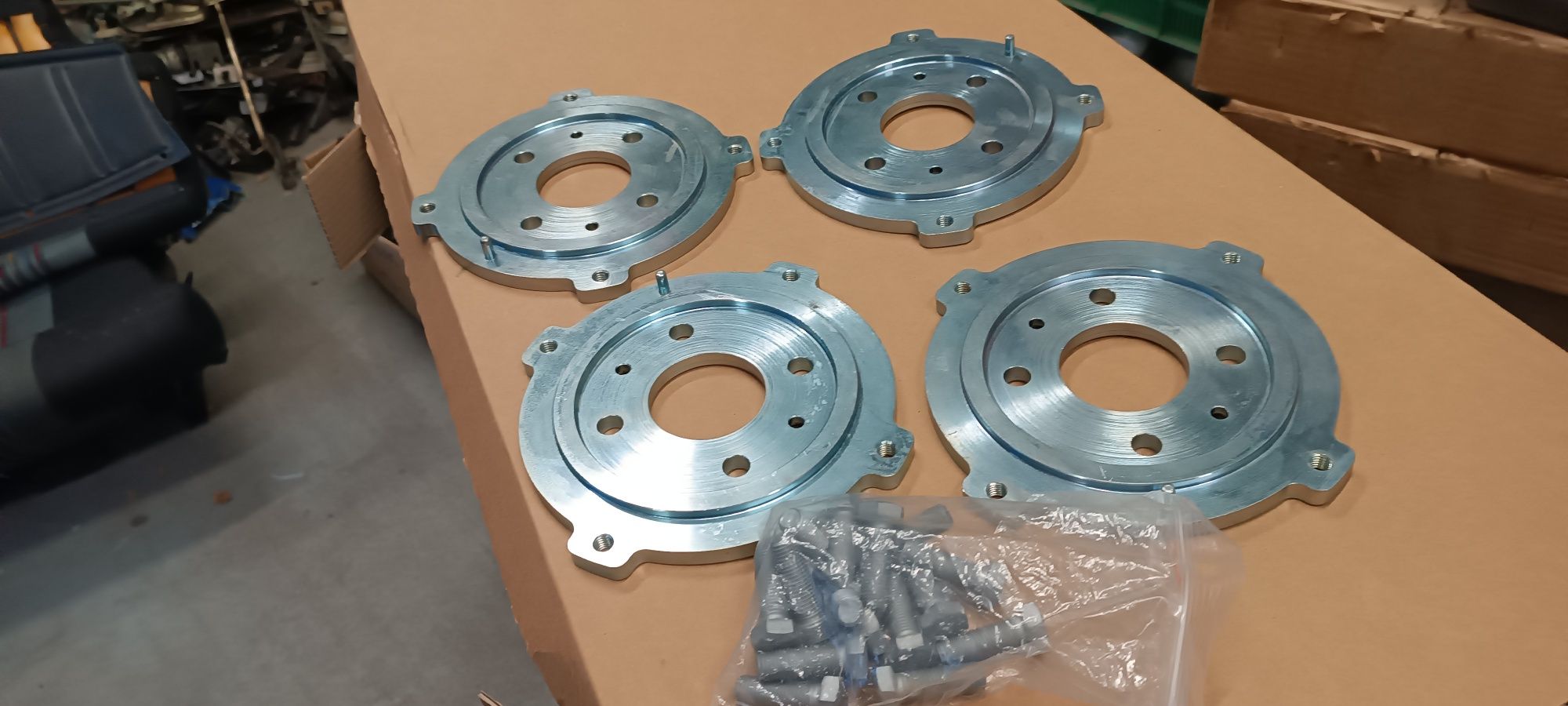 Fiat 126p adaptery z felg nowego typu na cytrynki tuning wsteczny nowe