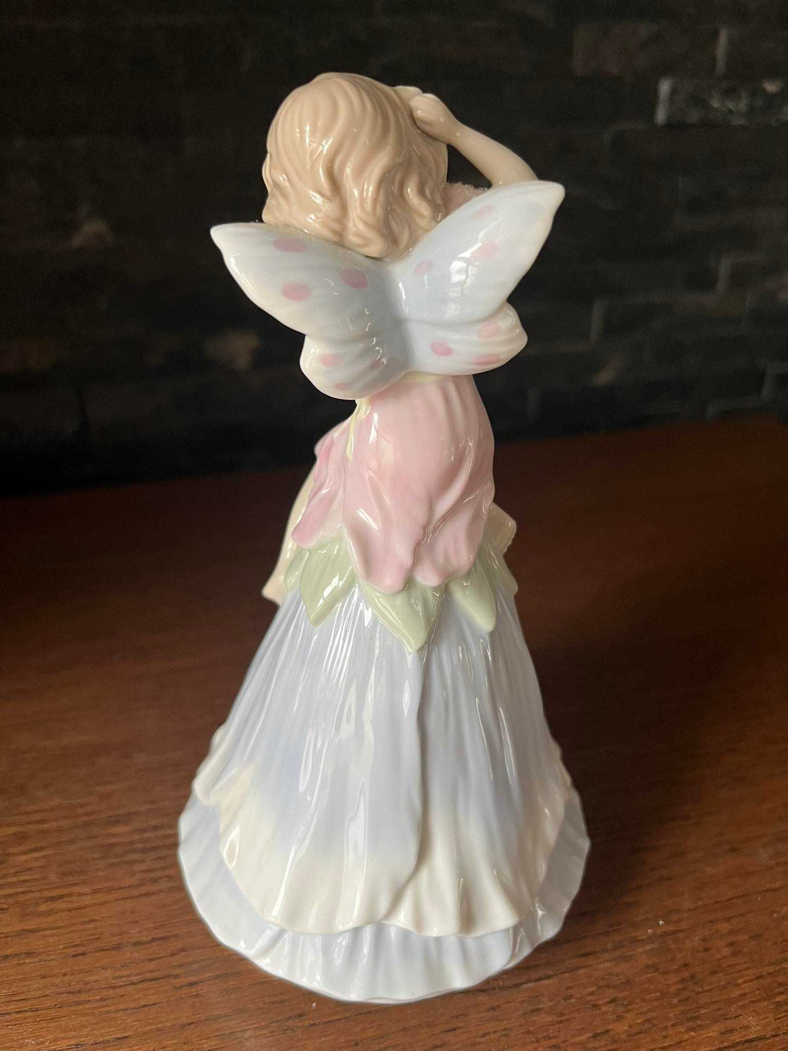 Aniołek dziewczynka porcelanowa pozytywka