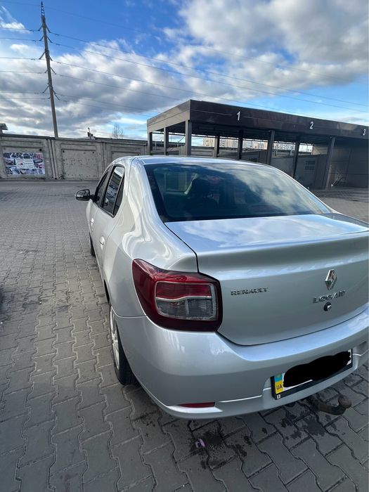 Продам Renault Logan 2013 бенз.