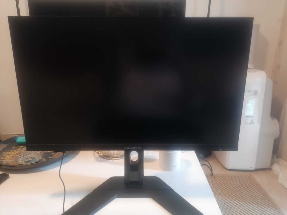 Monitor Gigabyte 27" M27Q LED IPS QHD 170Hz FreeSync Premium
