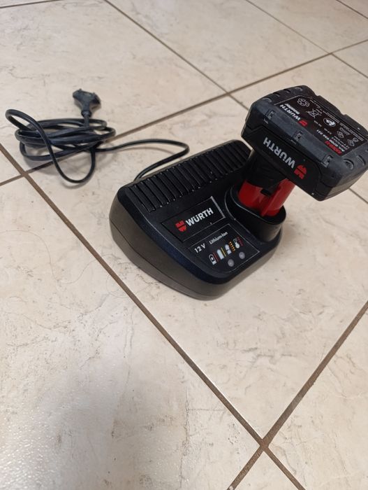 Ładowarka i bateria Wurth 12v