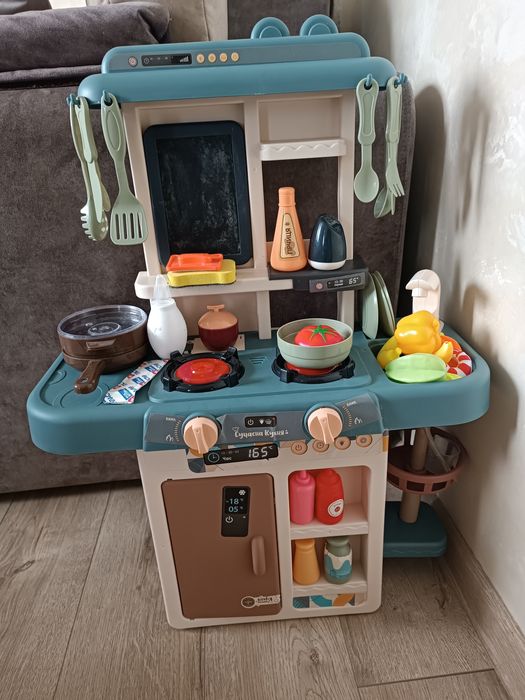 Дитяча кухня іграшкова