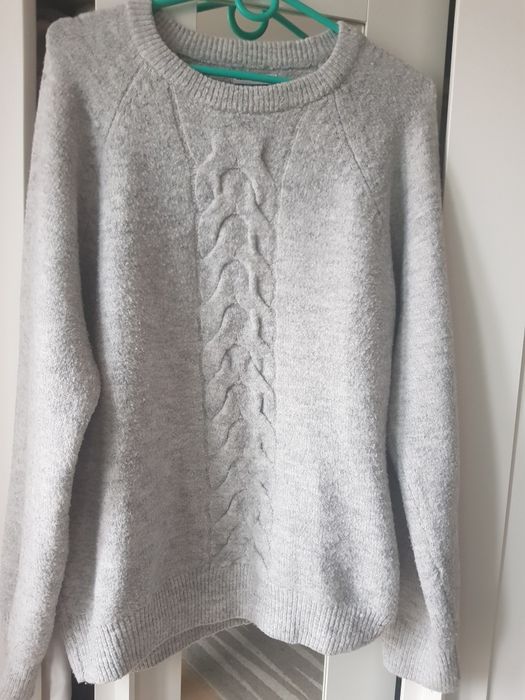 Sweter damski marki Reserved rozmiar S/M/L .