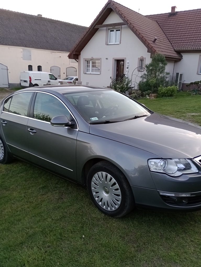 VW Passat B6 2.0 TDI mały przebieg, jeden właściciel od nowości !