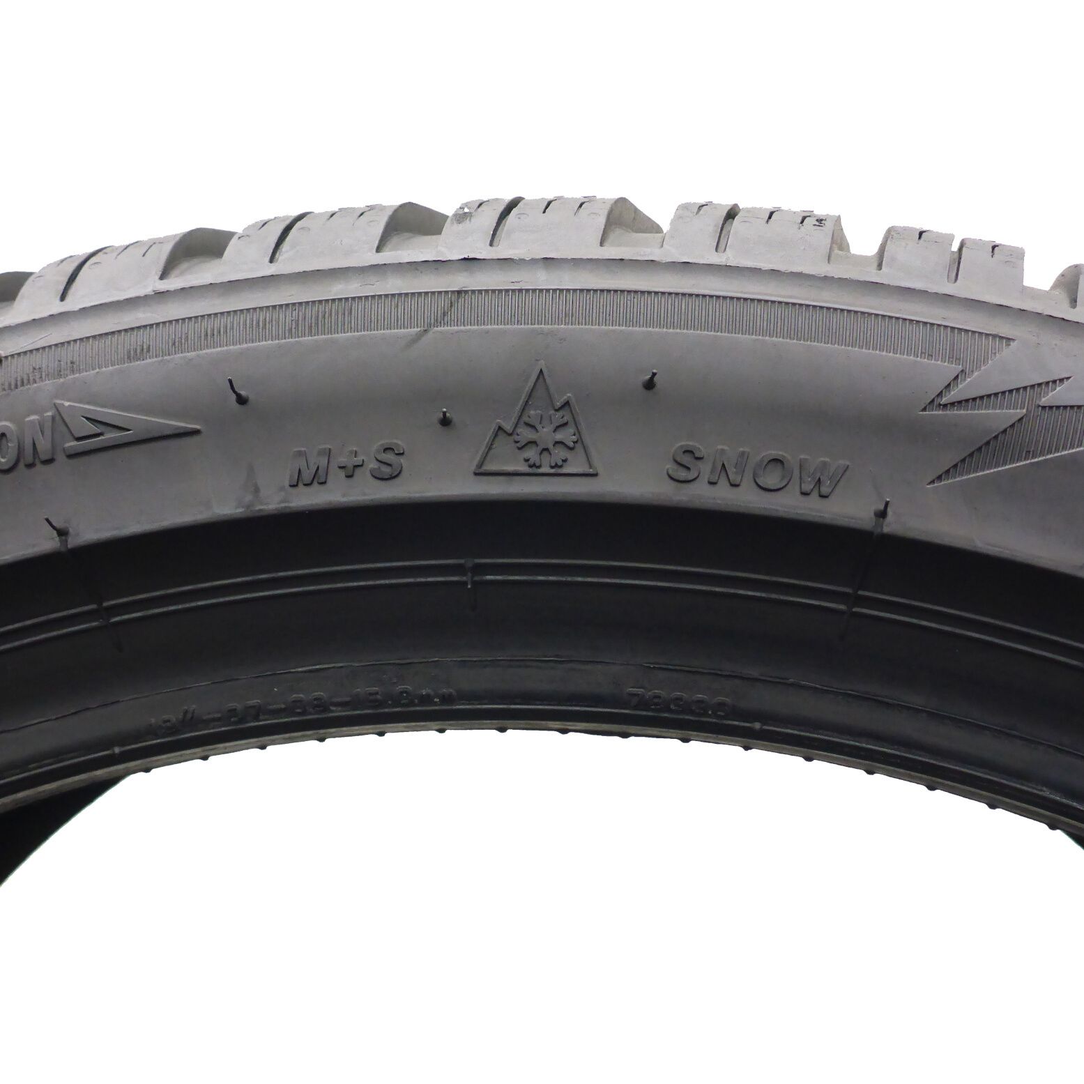 Opony 235/40/19 Bridgestone 235/40R19 96V XL Lm005 Zimowe 2024 7-7,2mm