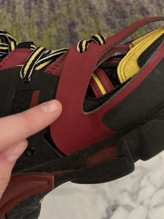 Balenciaga track 1 LEGIT