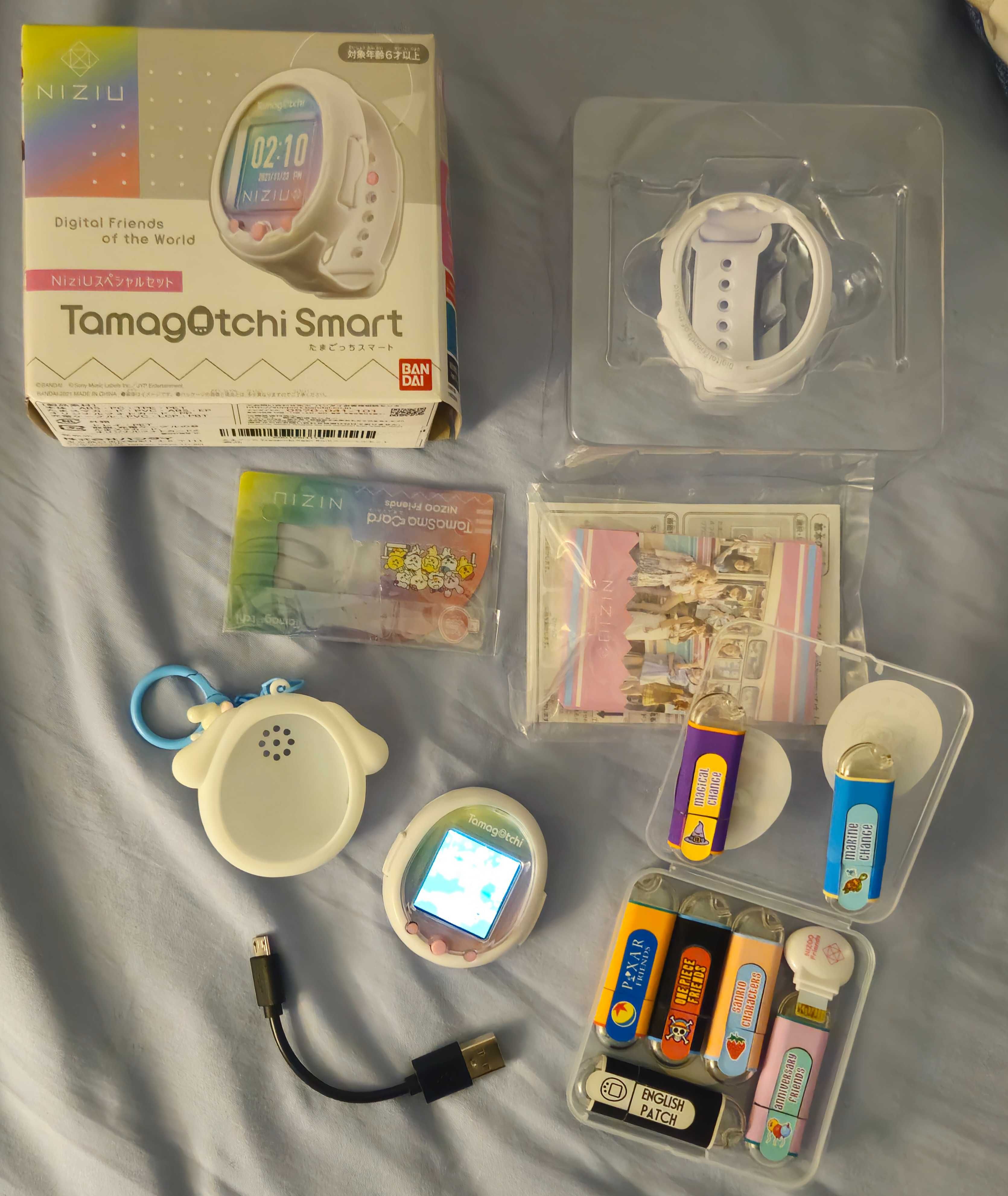 Tamagotchi Smart Edição NiziU + Vários SmaCards + Caixa Original