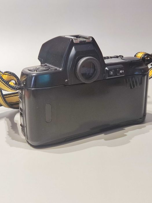 Nikon N8008S (F-801S) - Câmara Analógica - reservada