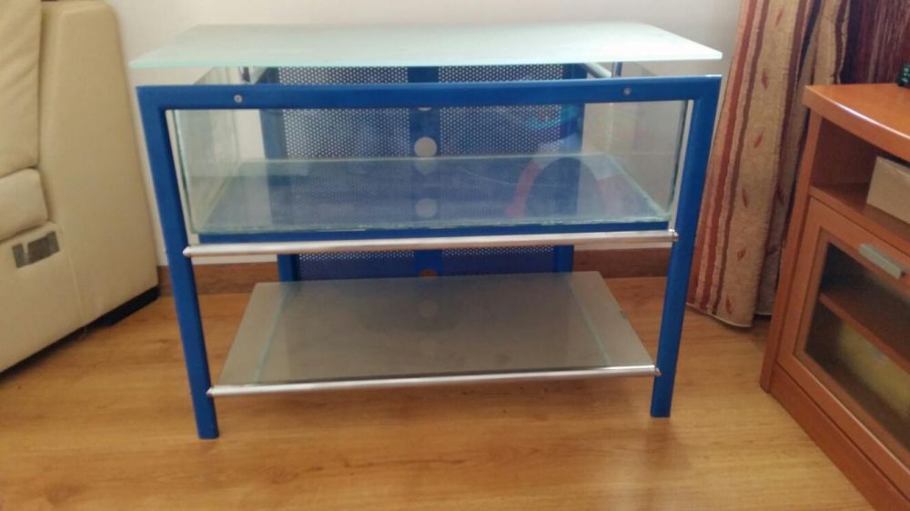 Mesa de vidro para tv com aquario