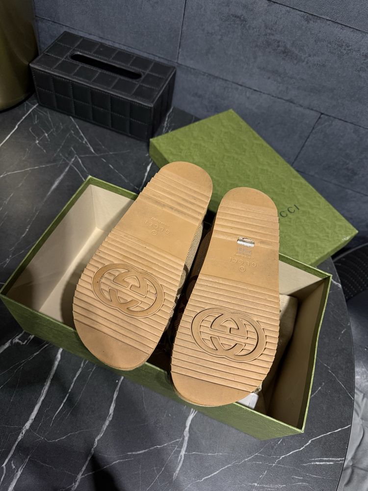 Тапки жіночі Gucci