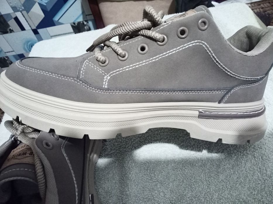 Продам чоловічі лофери