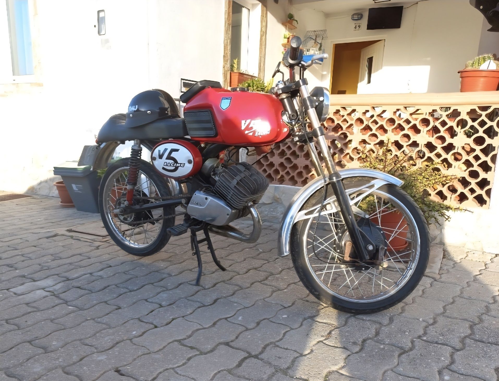 Vendo Sachs v5 com 2 motores