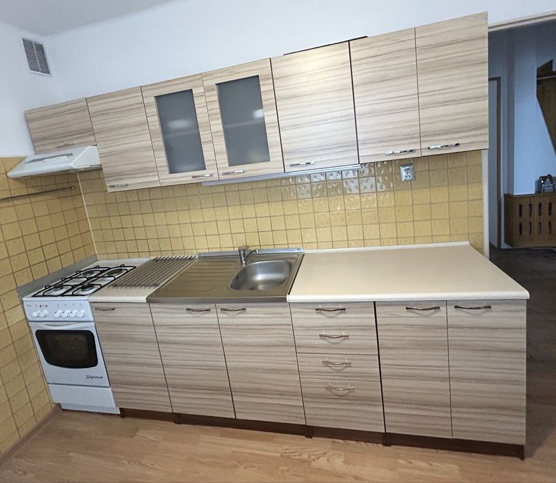 Szafki kuchenne bez pieca i zlewu