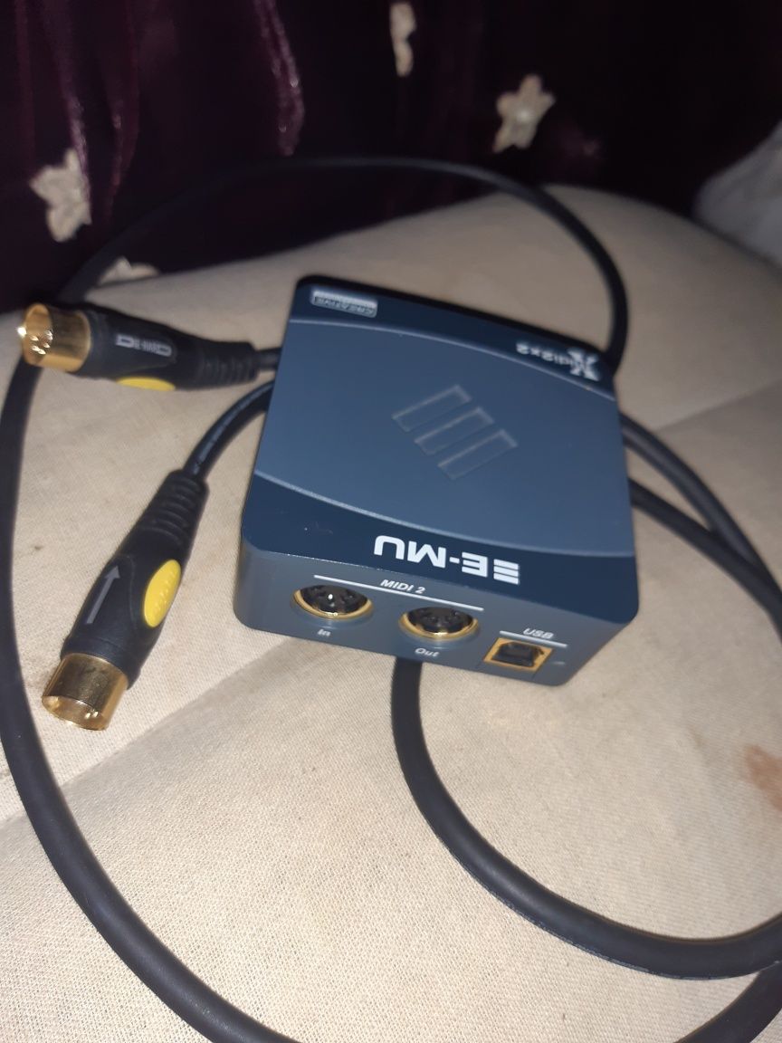 Sprzedam interfeis E-Mu Xmidi 2X2 32 Kanałowy USB MIDI Model EM8750