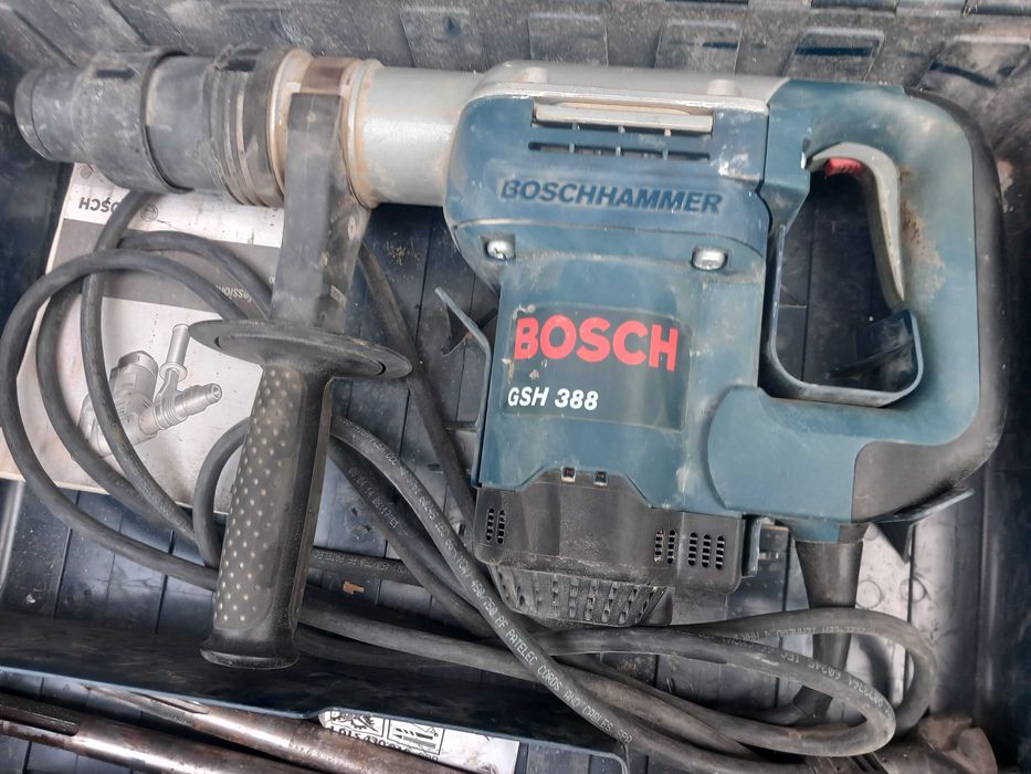 Młot udarowy kujący BOSCH- GSH-388 
 Łódź