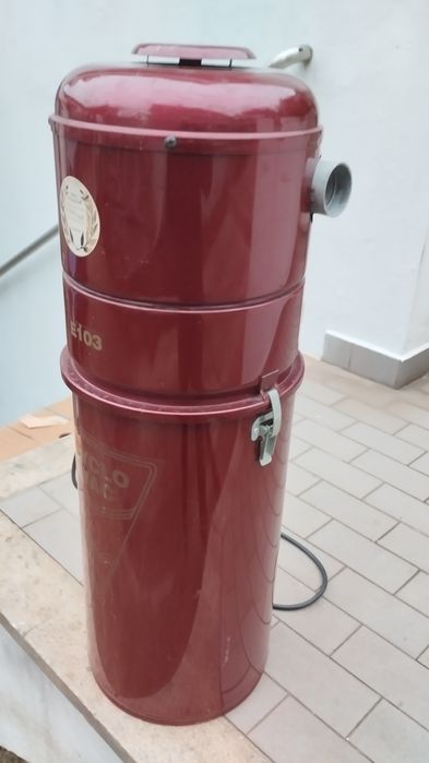 Aspirador central em bom estado