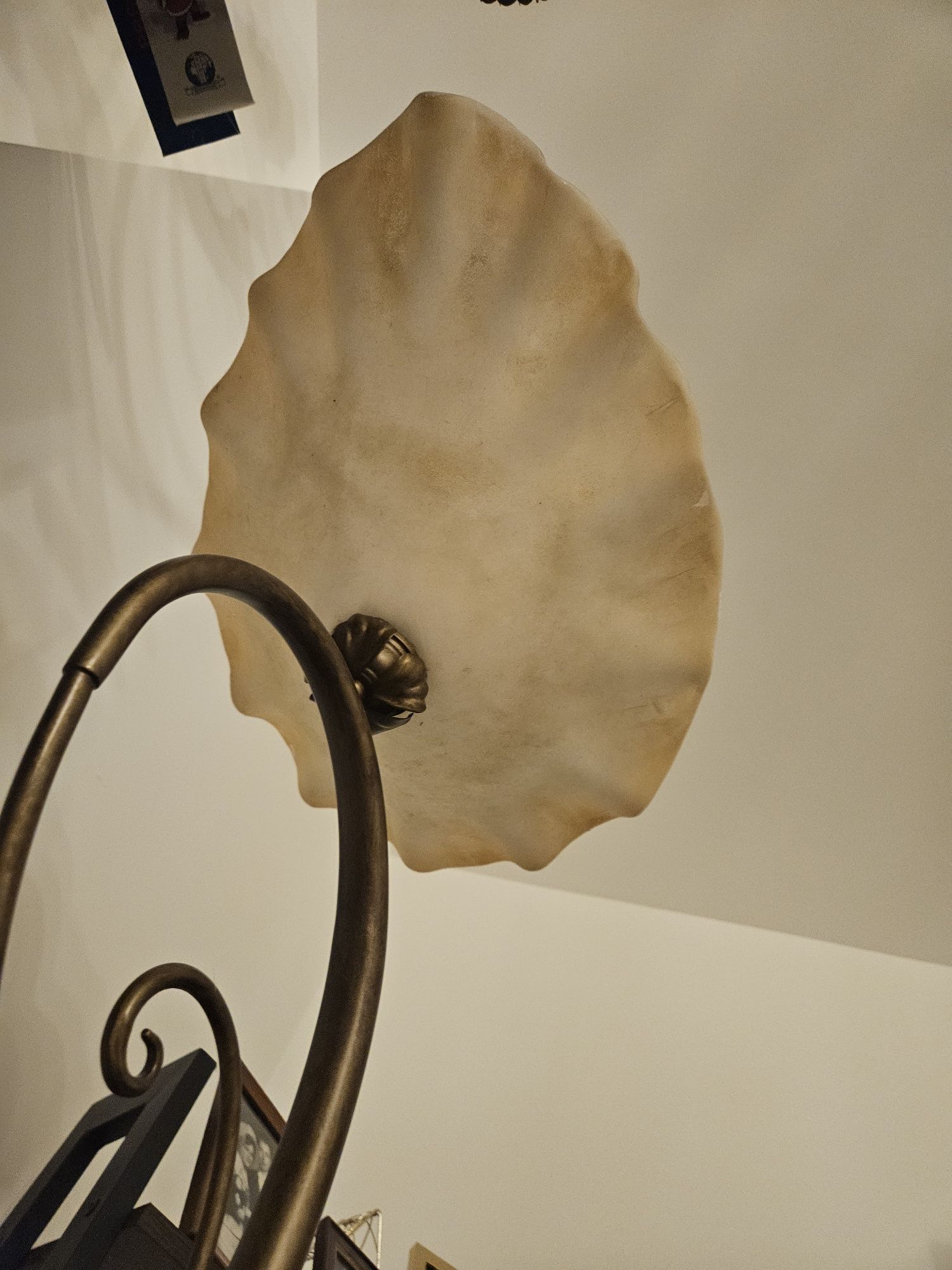 Lampa stojąca jak nowa