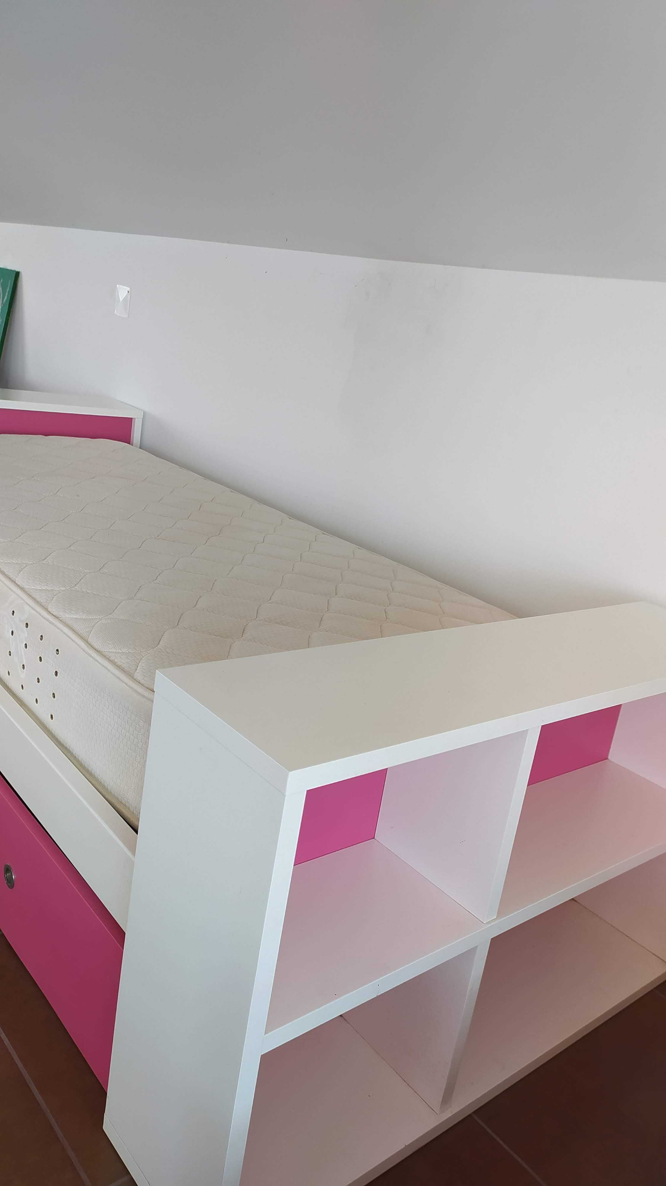 Cama para menina