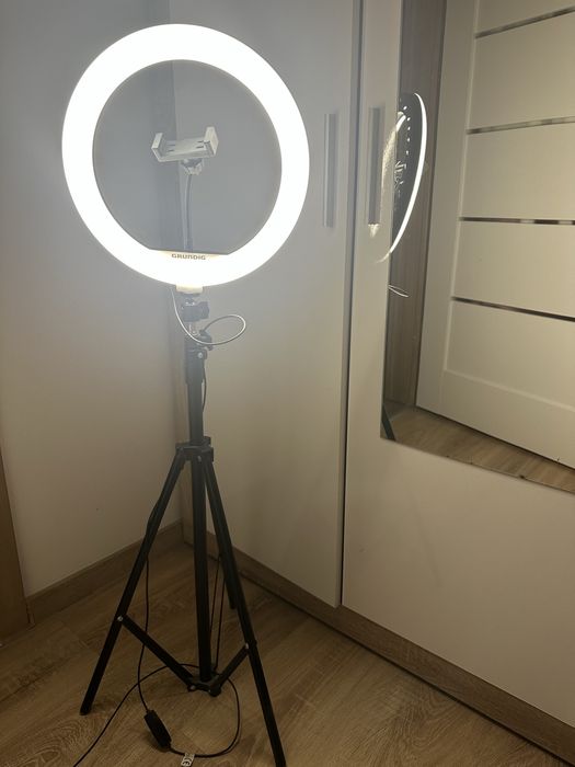 Lampa pierścieniowa do selfie duża GRUNDIG