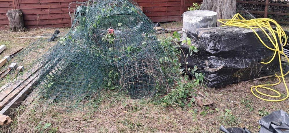 3 siatki na ogrodzenie