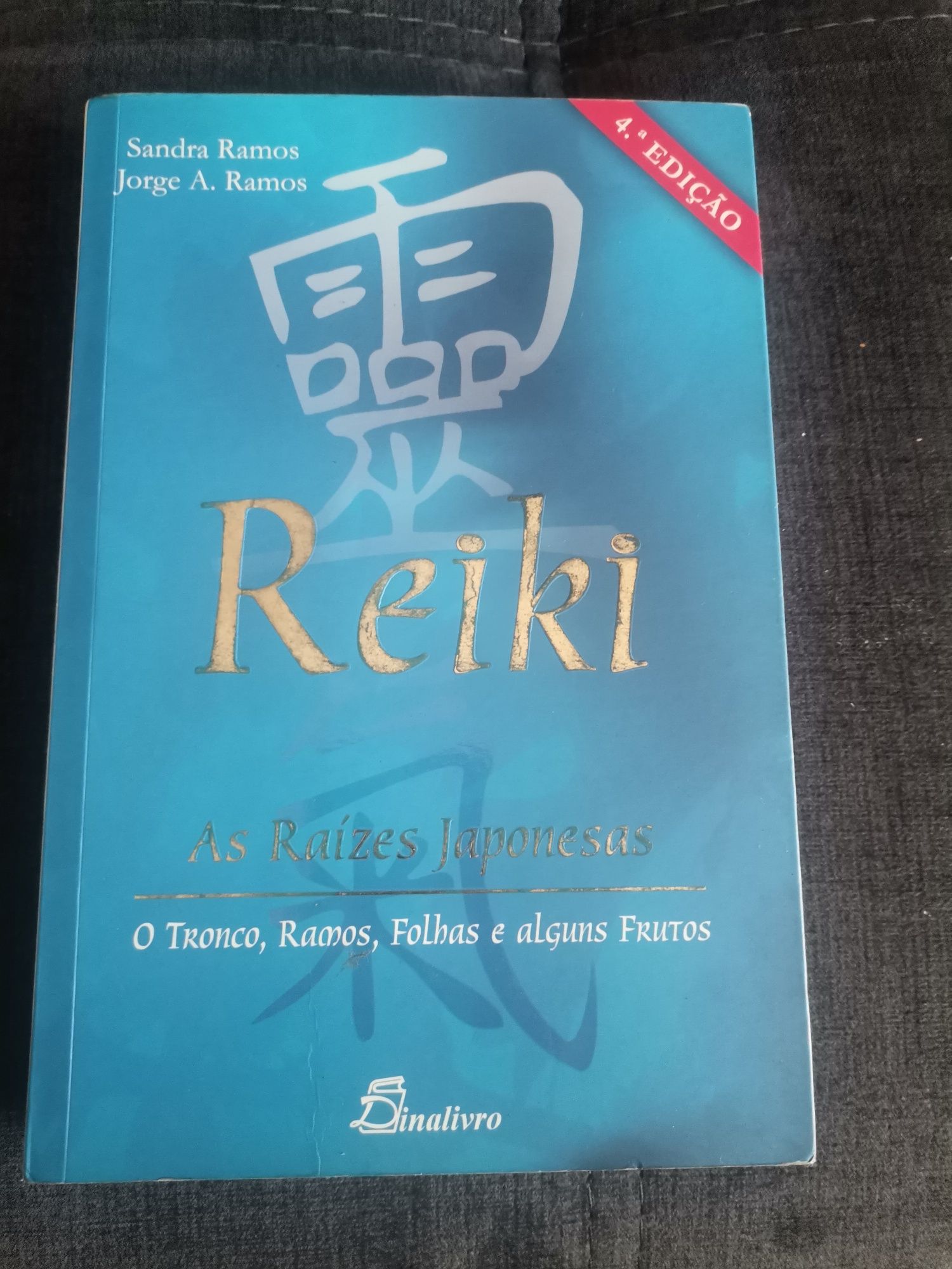 O Grande Livro do Reiki e vários