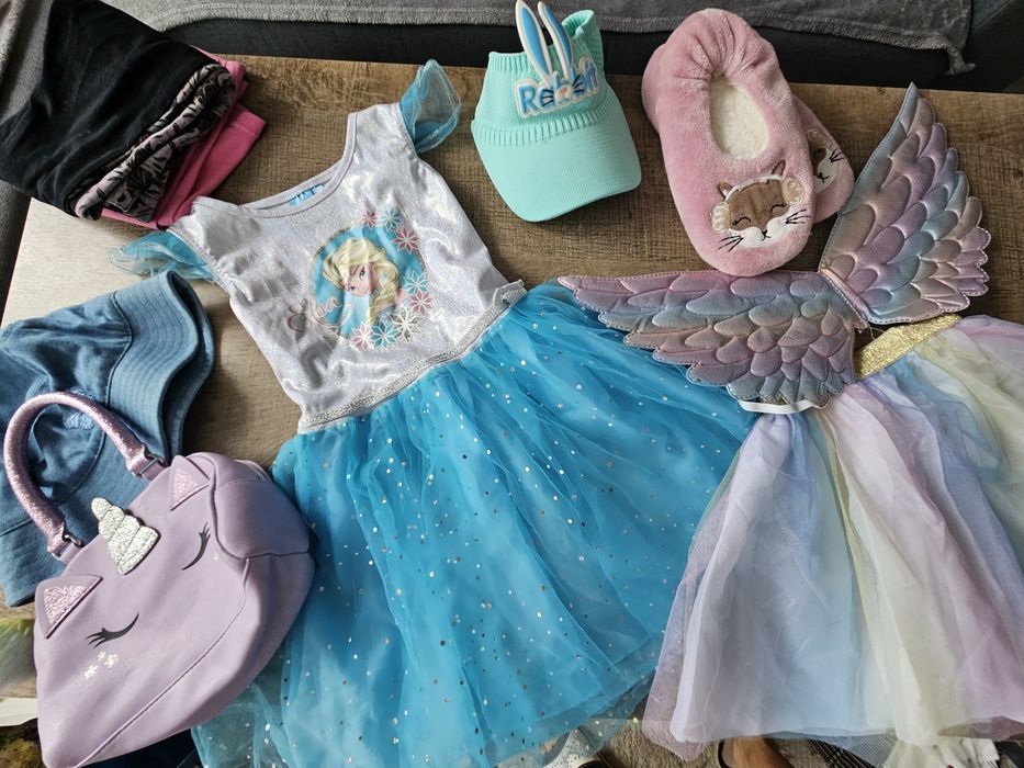 Paka ubranek dla dziewczynki 128