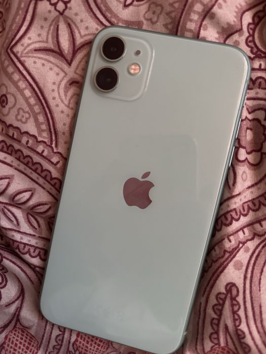 Iphone 11 64g stan idealny