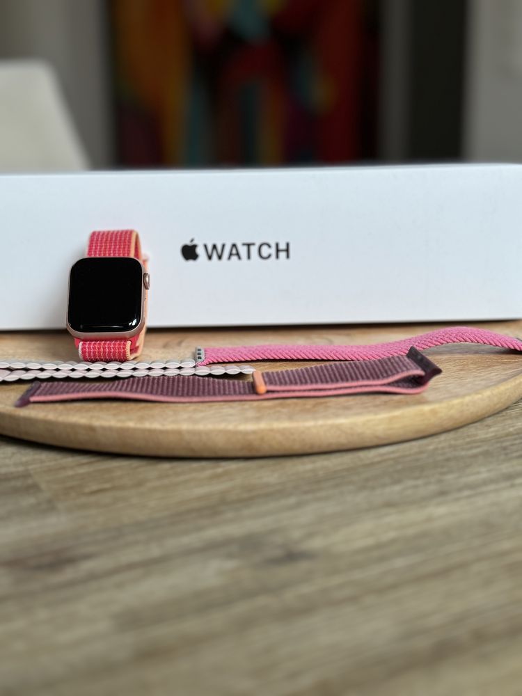 Apple Watch SE GPS 40mm rose gold