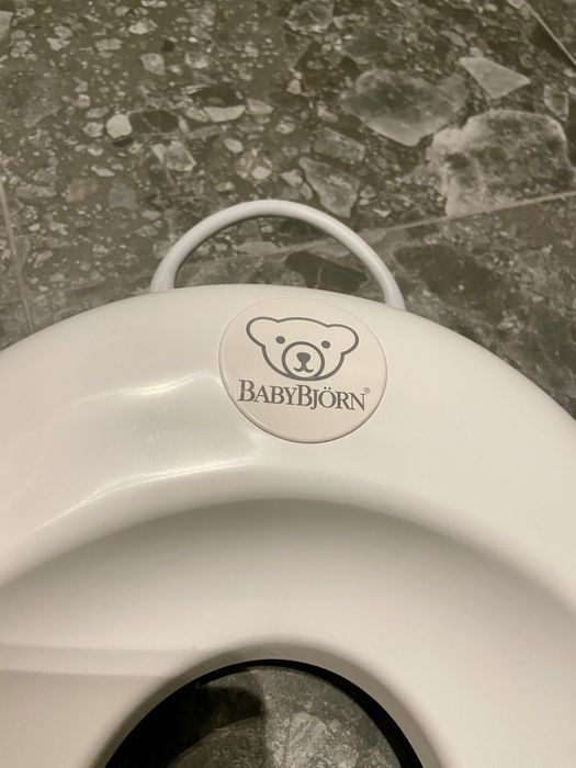 Babybjorn накладка на сидіння унітазу
