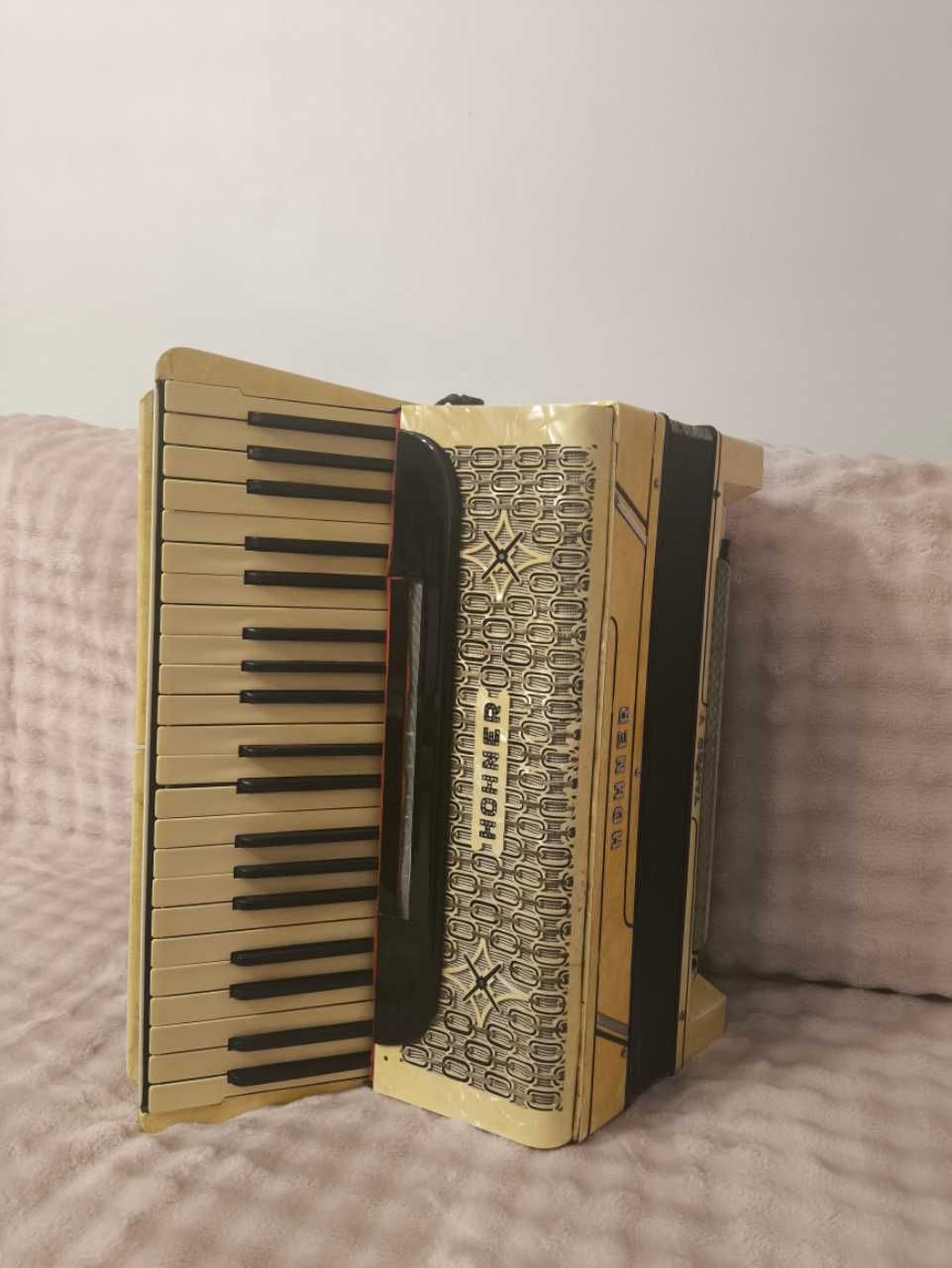 Akordeon HOHNER 120 basów