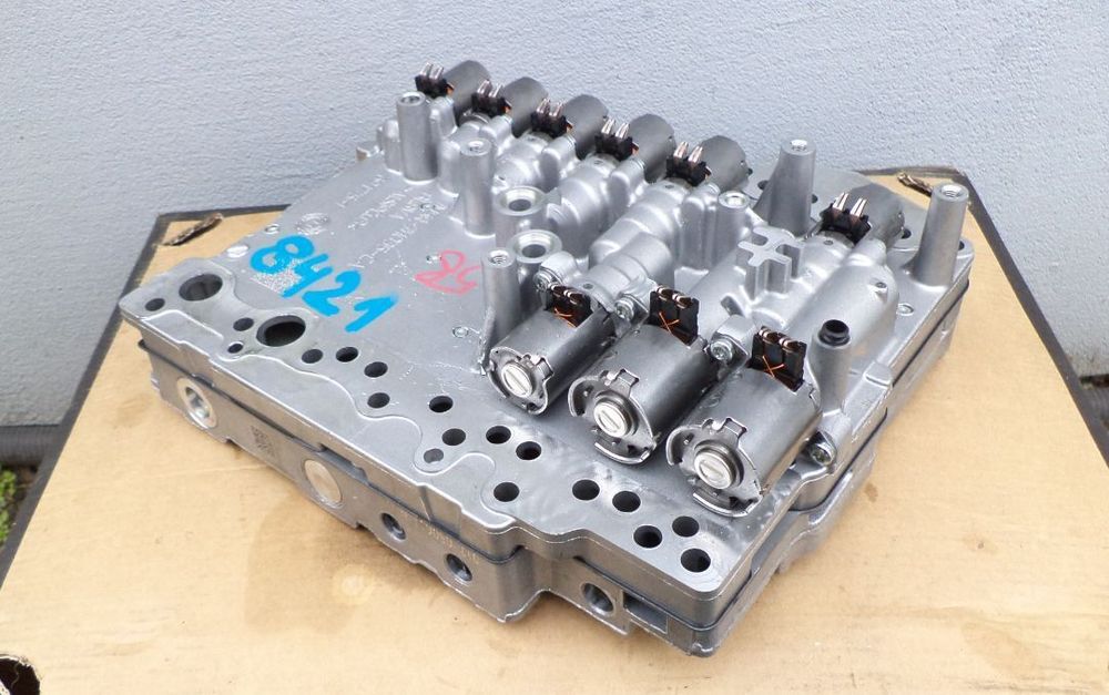 Sterownik hydrauliczny  POWERSHIFT 7M5R-7H035-CA